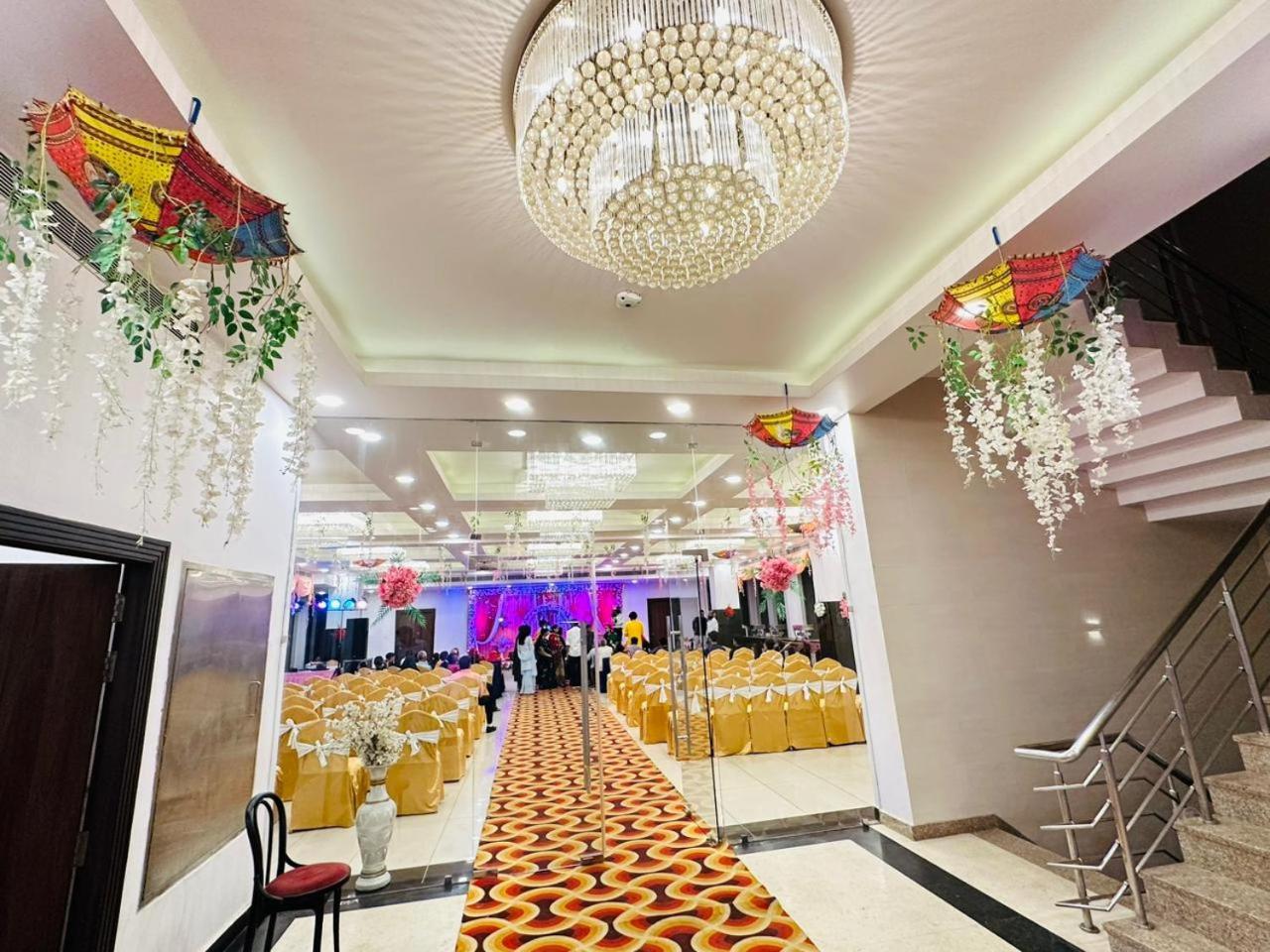 Grand Pearl Hotel & Banquet Lucknow Exterior photo